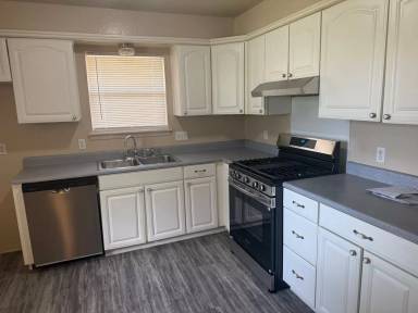 Main picture of 108 SW 10th St
