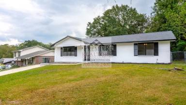 Main picture of 4534 Kenesaw Dr