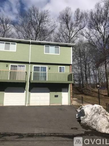 Main picture of 377 Churchill Dr