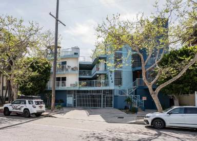 Main picture of 920 Venice Blvd