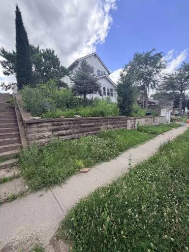 Main picture of 1336 S 25th Ave