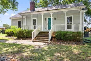 Main picture of 918 Old Zebulon Rd