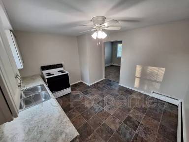 Main picture of 305 N Pleasant View St