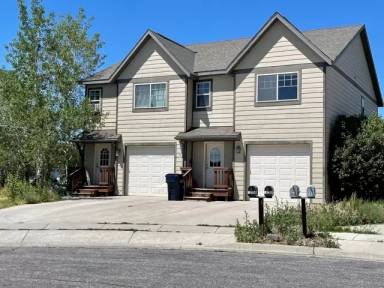 Main picture of 163 Gena Cir