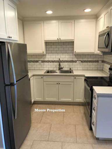 Main picture of 998 S Thompson Rd