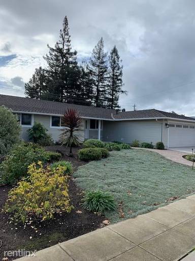 Main picture of 826 Louise Dr