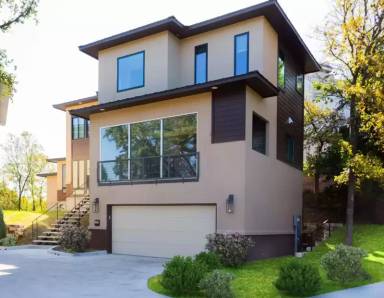 Main picture of 1405 Parkinson Dr