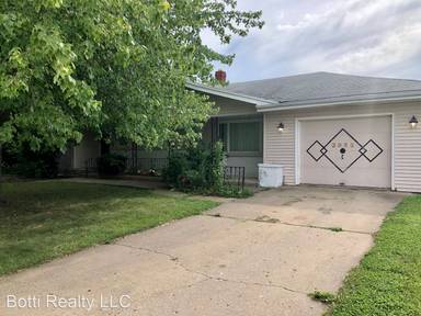 Main picture of 3032 Ellen Ave