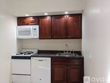 Main picture of 82 Hampshire St