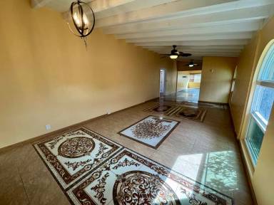 Main picture of 1006 Mokapu Blvd