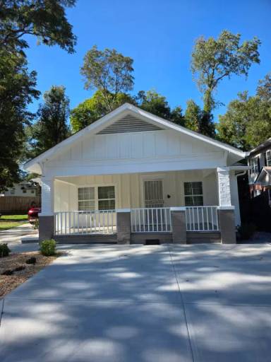 Main picture of 9 Sims Ave NW