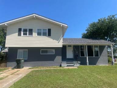 Main picture of 2918 Somerset Ln