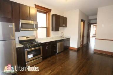 Main picture of 2523 N California Ave