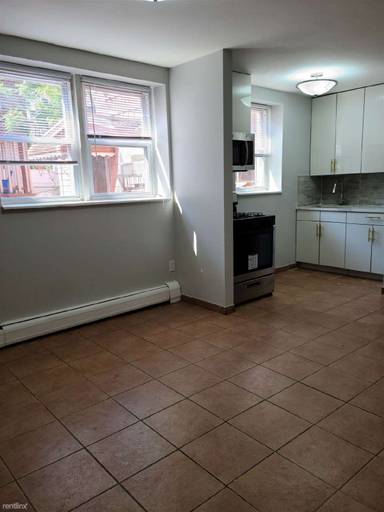 Main picture of 580 59th St