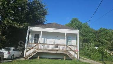 Main picture of 2810 Spain St