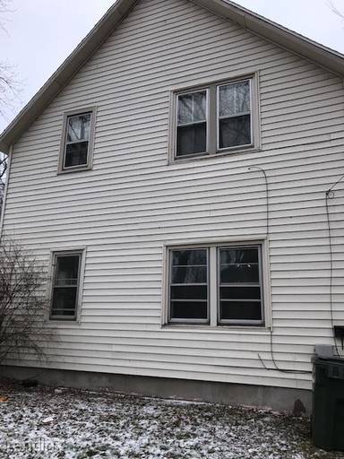 Main picture of 902 W Southern Ave