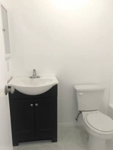 Main picture of 1020 Roswell Ave