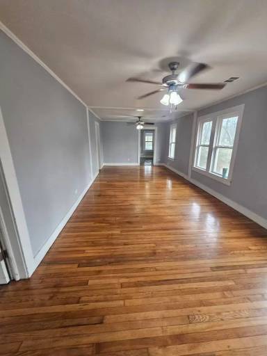 Main picture of 735 Floyd St