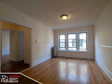 Main picture of 2330-38 N Spaulding Ave