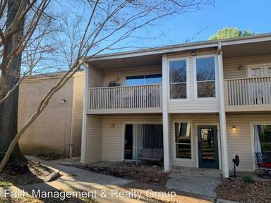 Main picture of 6725 Quail Hollow Ct