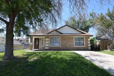 Main picture of 2204 Windmill Dr