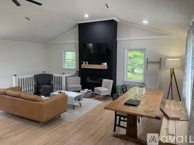 Main picture of 3108 Brentwood Rd