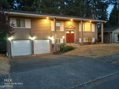 Main picture of 1916 163rd Ave NE