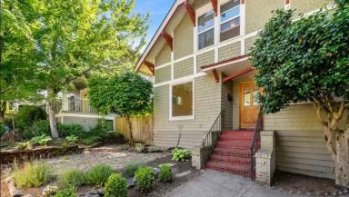 Main picture of 817 Martin Luther King Jr Way