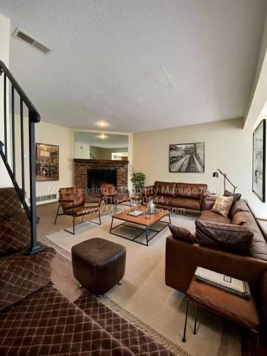 Main picture of 3549 NE Independence Cir
