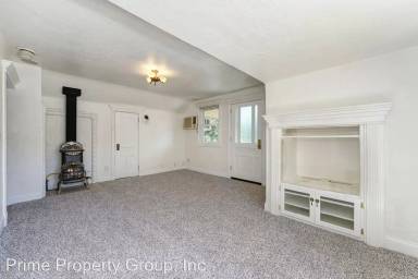 Main picture of 2171 Verano St