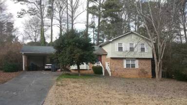 Main picture of 2025 Wisteria Ct