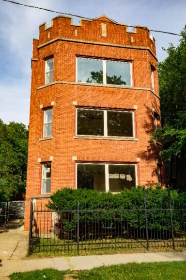 Main picture of 7435 S Euclid Ave Apartments