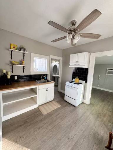Main picture of 2023 Beaver Ln