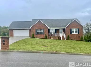 Main picture of 1352 Benjamin Blvd