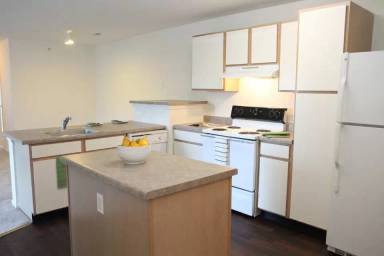 Main picture of Lakewood Apartments