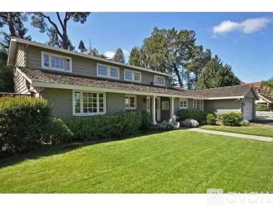 Main picture of 270 Stratford Pl