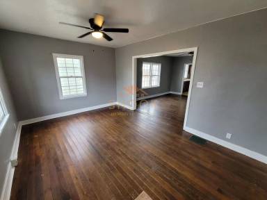 Main picture of 1416 Howell St