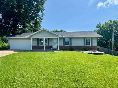 Main picture of 1214 Hawthorn Ct