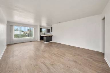 Main picture of 4425 Caxton Ct