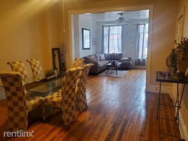 Main picture of 2309 W North Ave