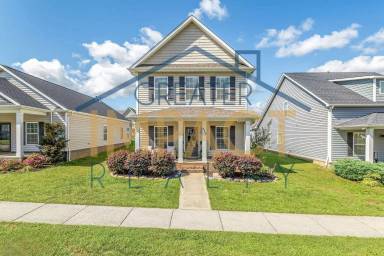 Main picture of 129 Hackberry St