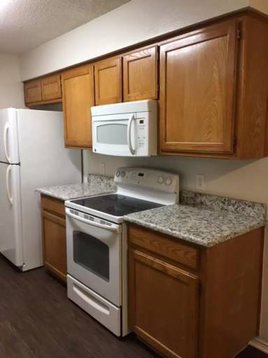 Main picture of 1004 Irene St