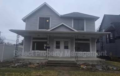 Main picture of 1112 Lake Ave