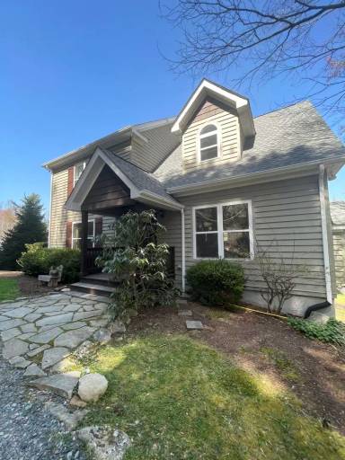 Main picture of 412 Frank Lewis Rd