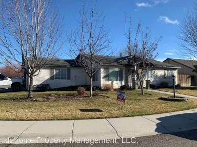 Main picture of 738 N Celeste Ave