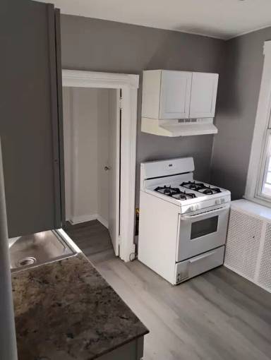 Main picture of 120 S Lake Ave