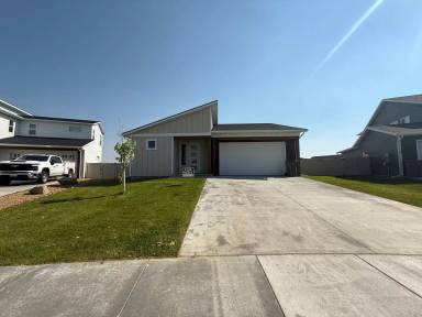 Main picture of 226 Kinross Ct
