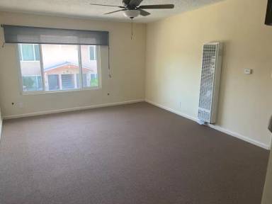 Main picture of 8808 Artesia Blvd