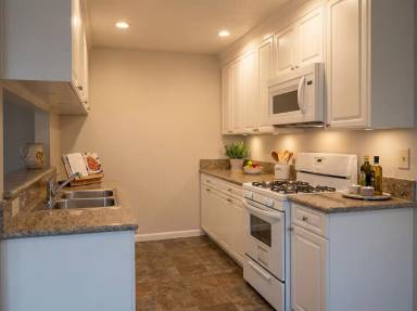 Main picture of 11915 Burbank Blvd