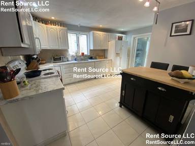 Main picture of 66 Paris St